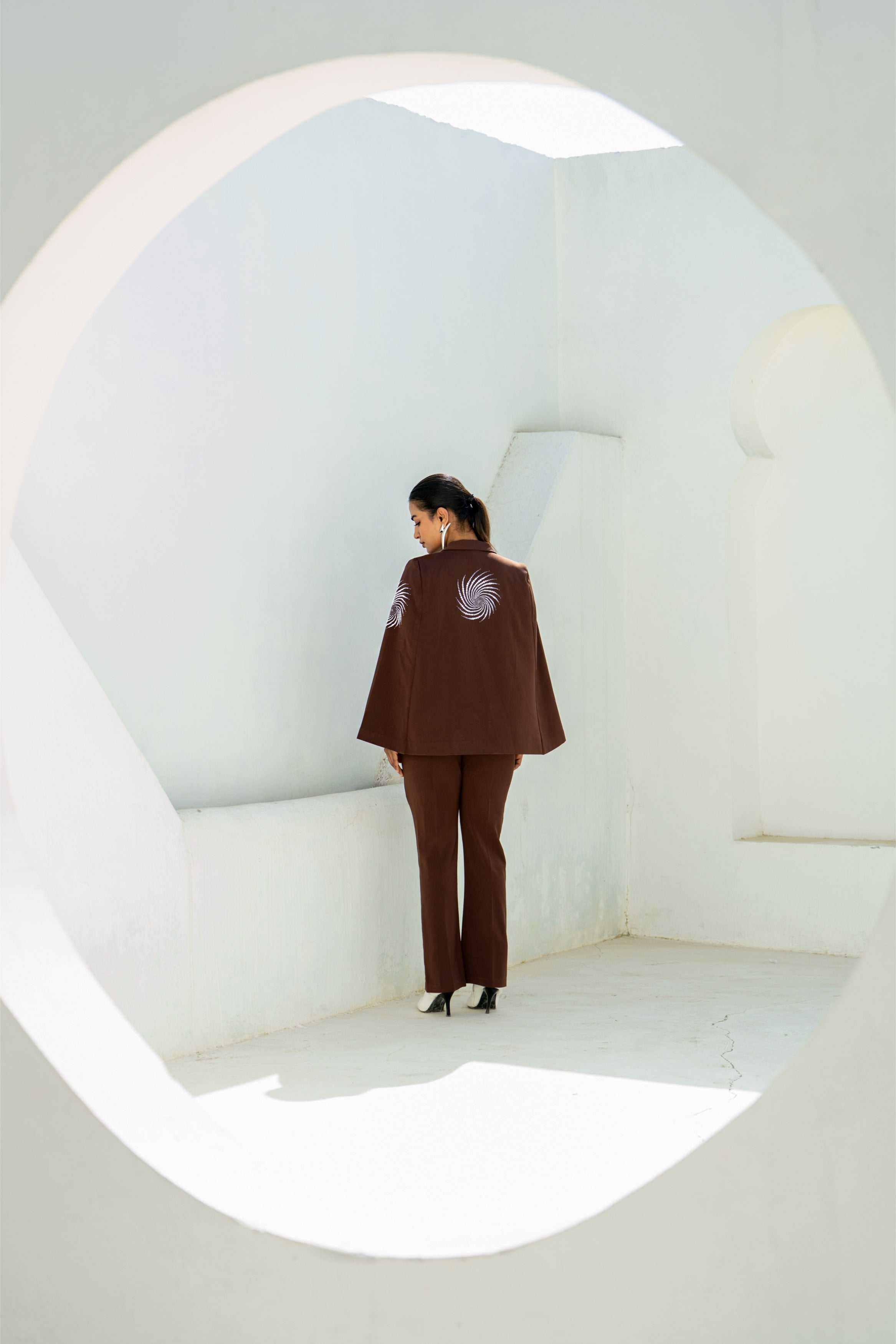 Brown Eclipse Spiral Cape Set
