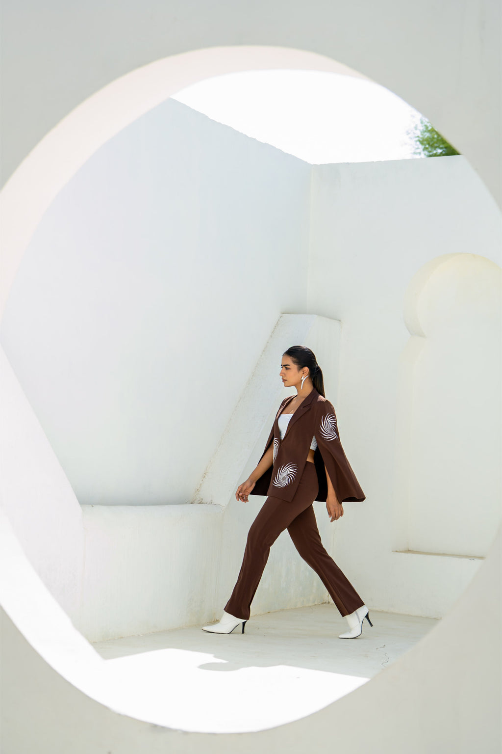 Brown Eclipse Spiral Cape Set