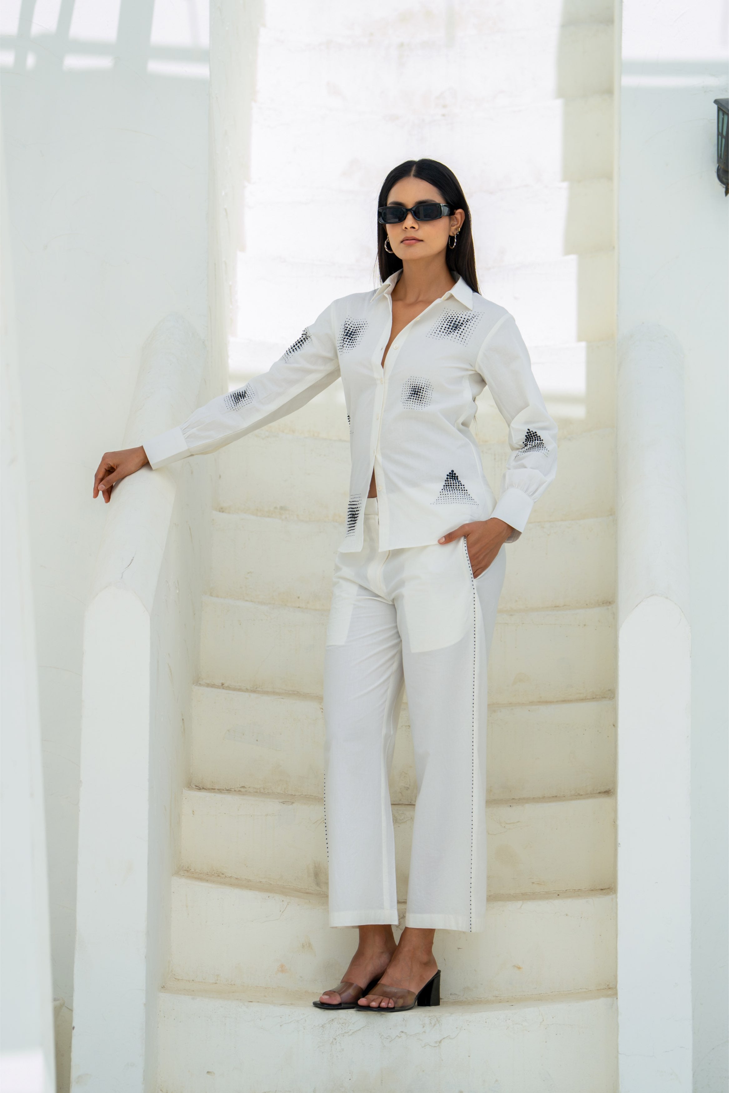 White Geometric Gradation Shirt