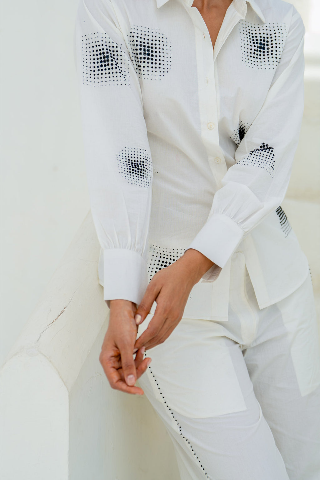 White Geometric Gradation Shirt